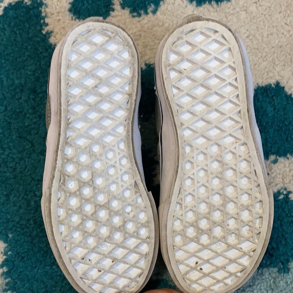 Vans - Picture 5 of 5